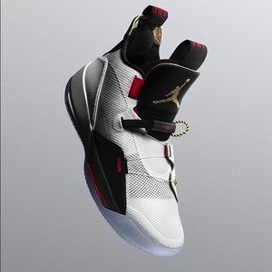 Nike Shoes - Nike Air Jordan 33 deadstock 9.5 Nike Shoes - Nike Air Jordan 33 deadstock 9.5